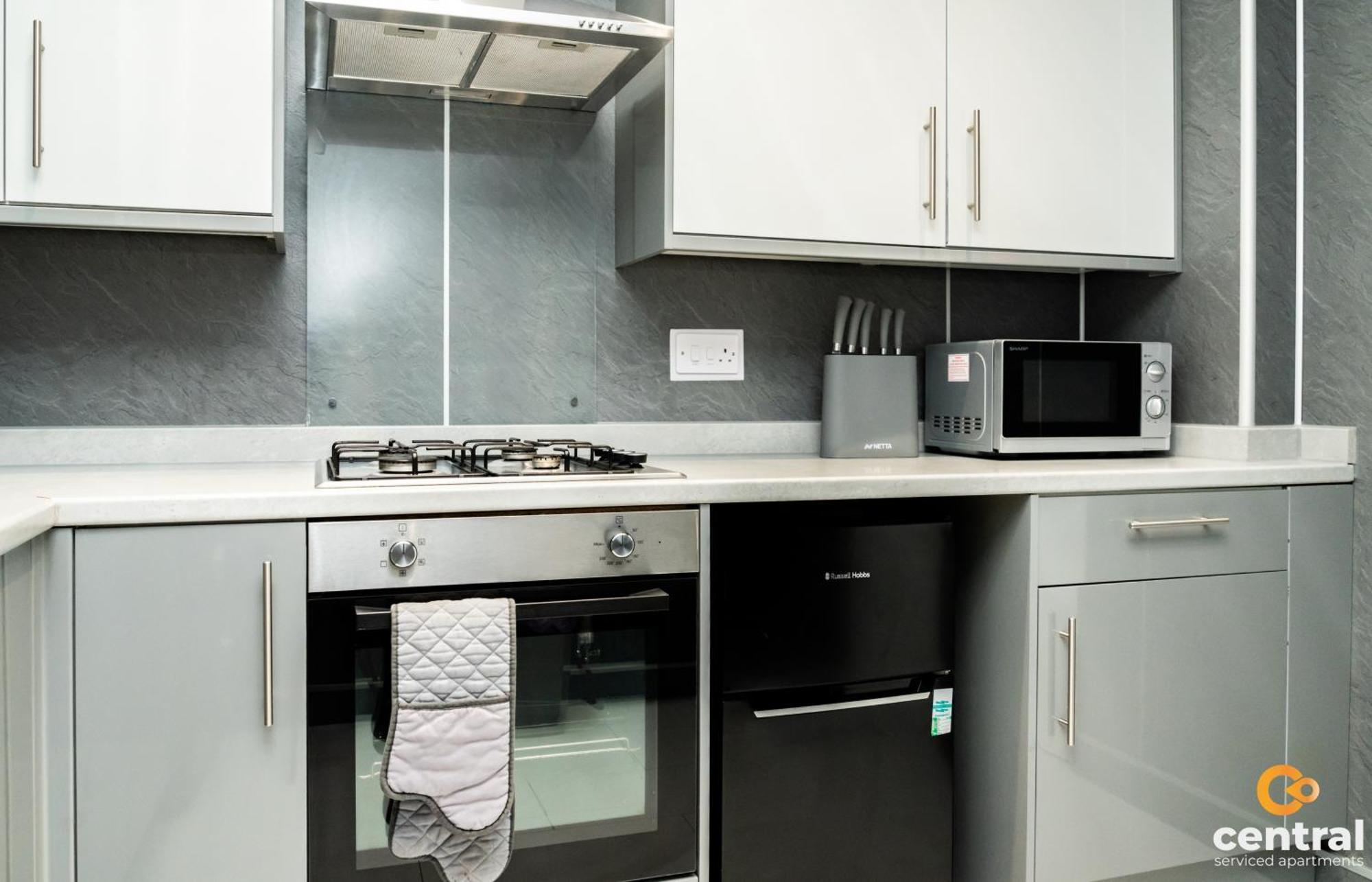 Central Serviced Apartments - 2 Bedroom - Free Street Parking - Fast Wifi - Smart Tvs In All Rooms - Ground Level - Family Neighbourhood - 3 X Double Beds - Heating 24-7 - Trade Stays - Weekly & Monthly Offers Данди Экстерьер фото