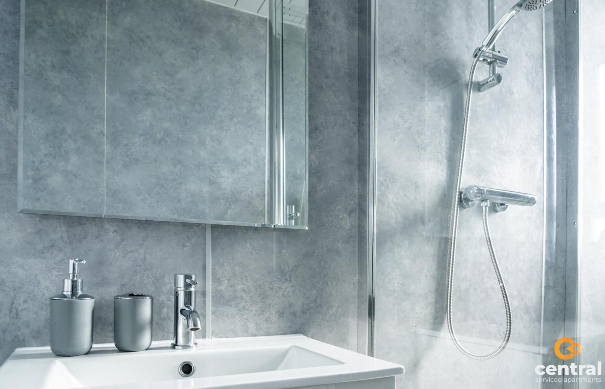 Central Serviced Apartments - 2 Bedroom - Free Street Parking - Fast Wifi - Smart Tvs In All Rooms - Ground Level - Family Neighbourhood - 3 X Double Beds - Heating 24-7 - Trade Stays - Weekly & Monthly Offers Данди Экстерьер фото