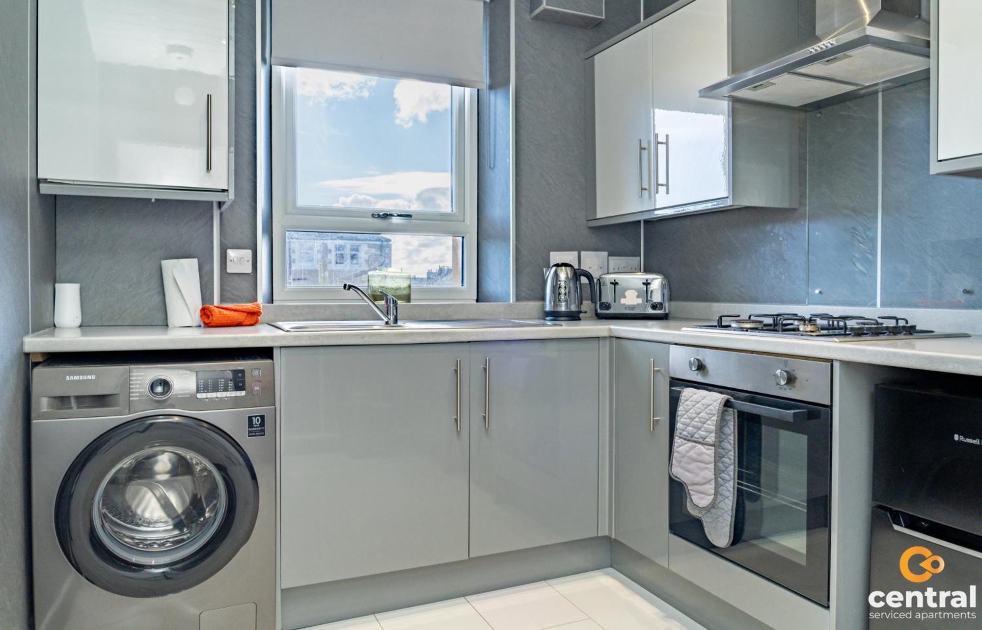 Central Serviced Apartments - 2 Bedroom - Free Street Parking - Fast Wifi - Smart Tvs In All Rooms - Ground Level - Family Neighbourhood - 3 X Double Beds - Heating 24-7 - Trade Stays - Weekly & Monthly Offers Данди Экстерьер фото