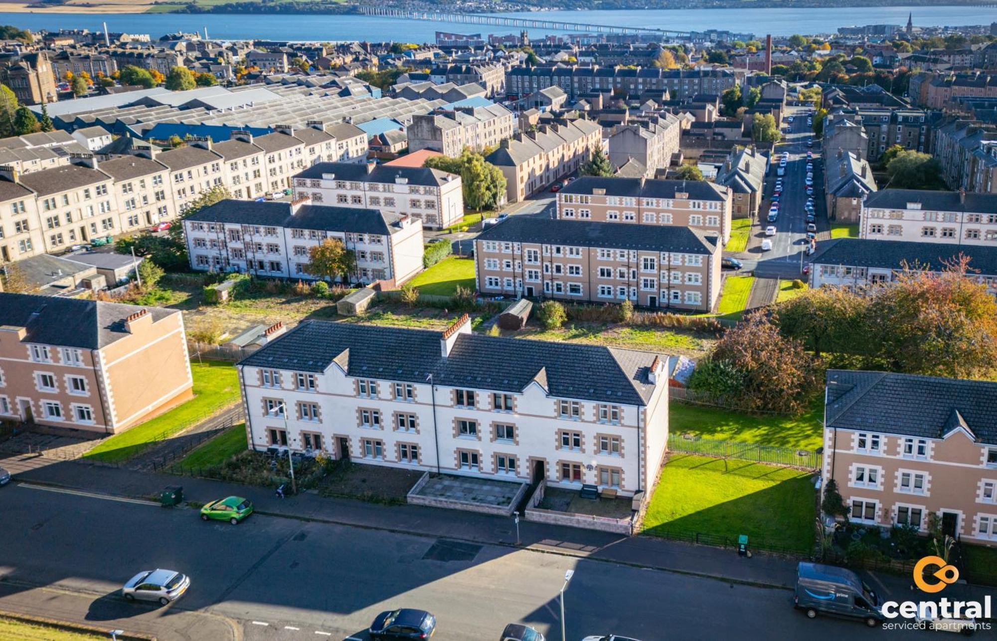 Central Serviced Apartments - 2 Bedroom - Free Street Parking - Fast Wifi - Smart Tvs In All Rooms - Ground Level - Family Neighbourhood - 3 X Double Beds - Heating 24-7 - Trade Stays - Weekly & Monthly Offers Данди Экстерьер фото