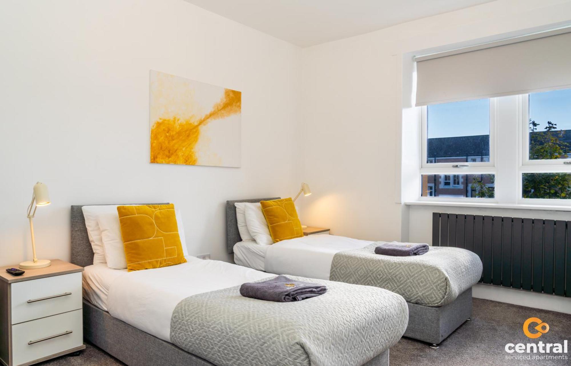 Central Serviced Apartments - 2 Bedroom - Free Street Parking - Fast Wifi - Smart Tvs In All Rooms - Ground Level - Family Neighbourhood - 3 X Double Beds - Heating 24-7 - Trade Stays - Weekly & Monthly Offers Данди Экстерьер фото